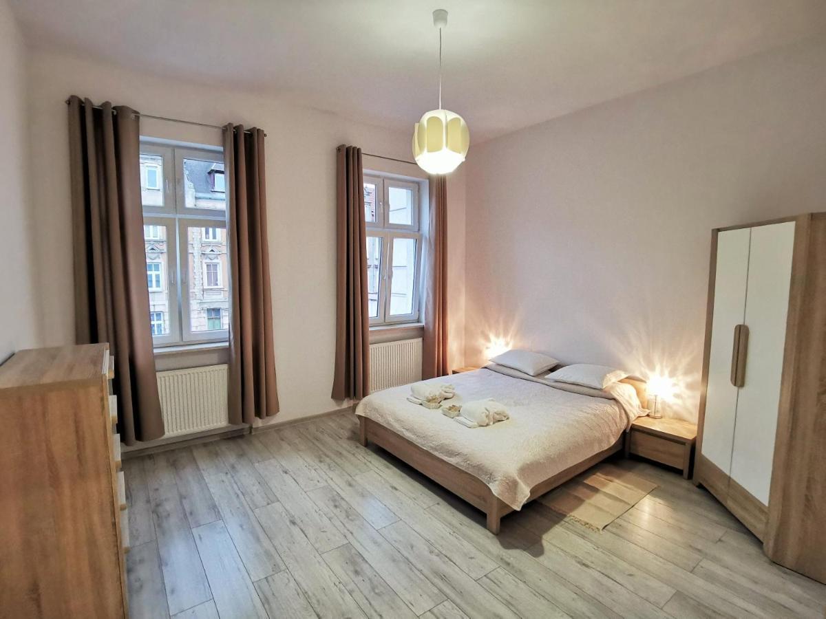 Apartament Seven Legnica Ngoại thất bức ảnh