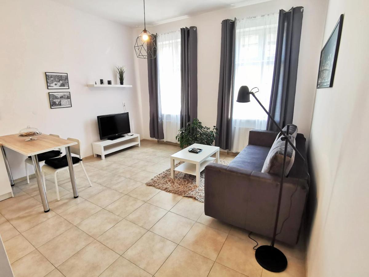 Apartament Seven Legnica Ngoại thất bức ảnh